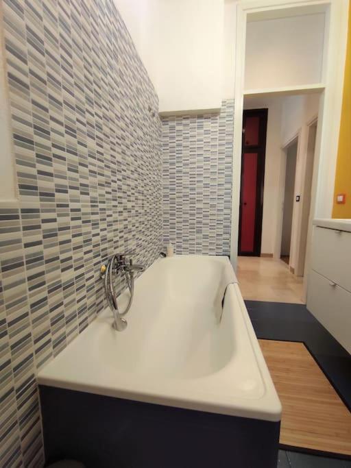 Panay Apartment City Home Holiday ปาโดวา ภายนอก รูปภาพ
